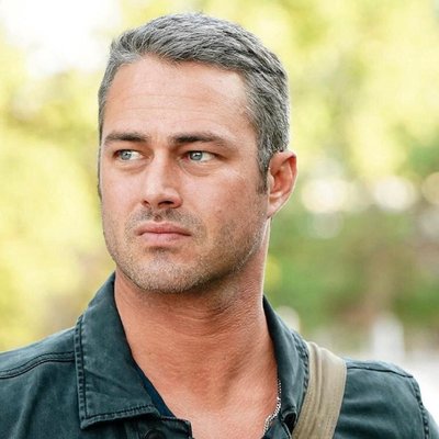 Taylor Kinney Photo
